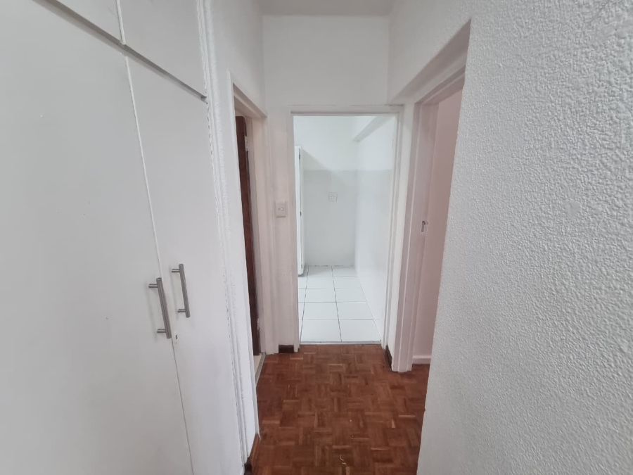 1 Bedroom Property for Sale in Sea Point Western Cape